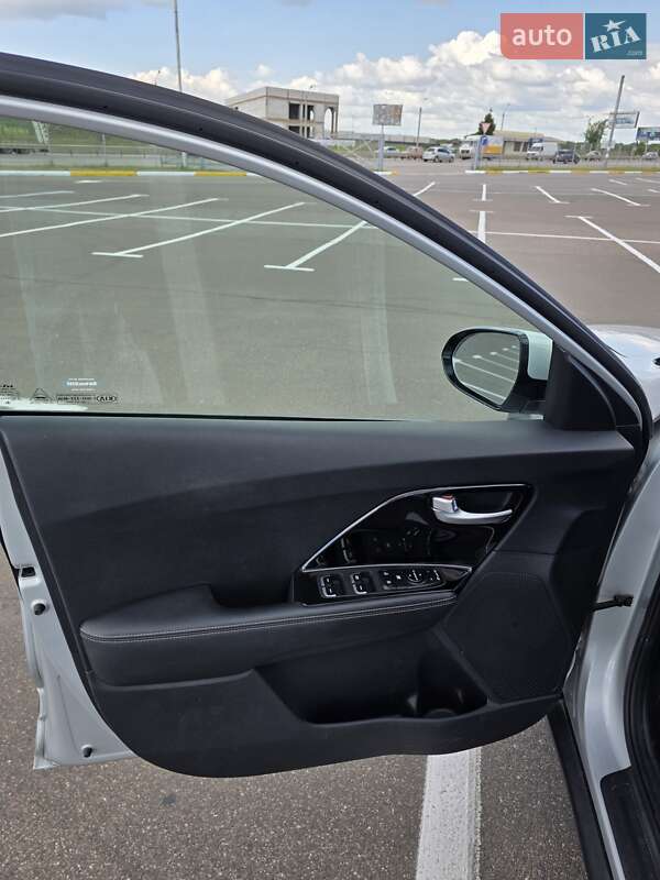 Позашляховик / Кросовер Kia Niro 2021 в Одесі фото 15 Позашляховик / Кросовер Kia Niro 2021 в Одесі