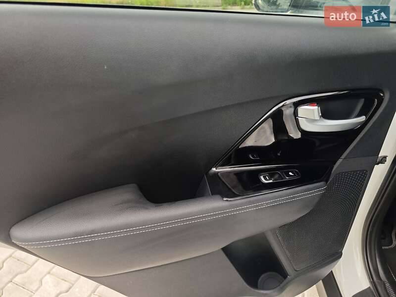 Позашляховик / Кросовер Kia Niro 2019 в Полтаві фото 44 Позашляховик / Кросовер Kia Niro 2019 в Полтаві