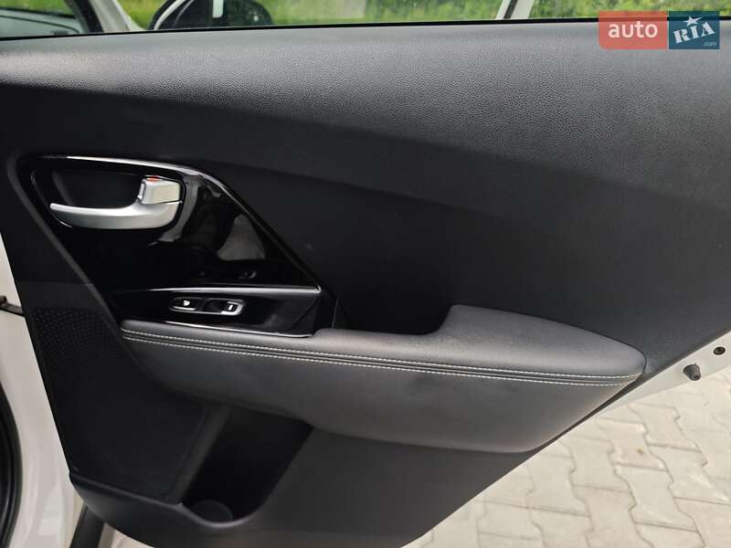 Позашляховик / Кросовер Kia Niro 2019 в Полтаві фото 49 Позашляховик / Кросовер Kia Niro 2019 в Полтаві
