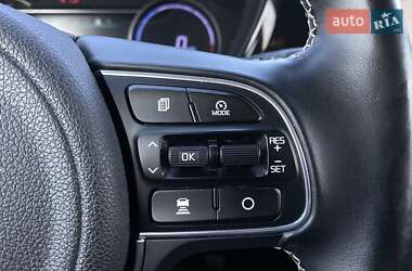 Внедорожник / Кроссовер Kia Niro 2020 в 