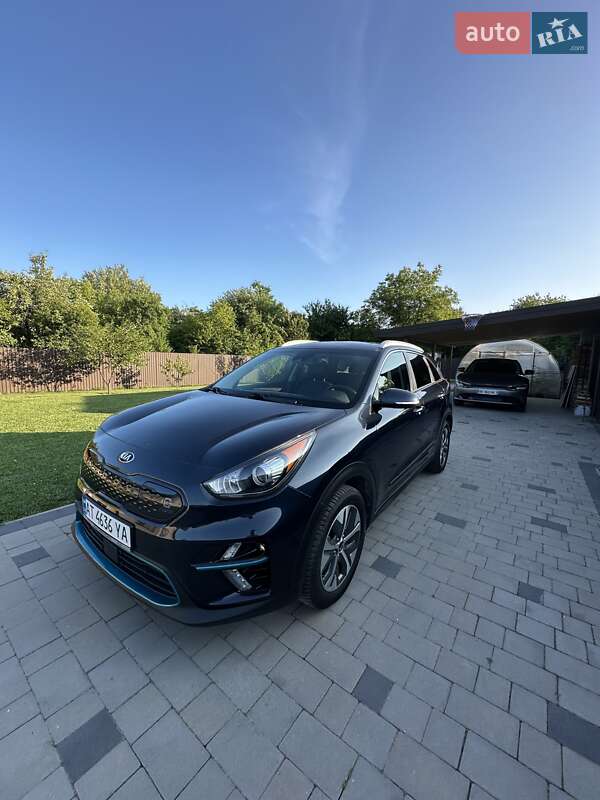 Позашляховик / Кросовер Kia Niro 2019 в 