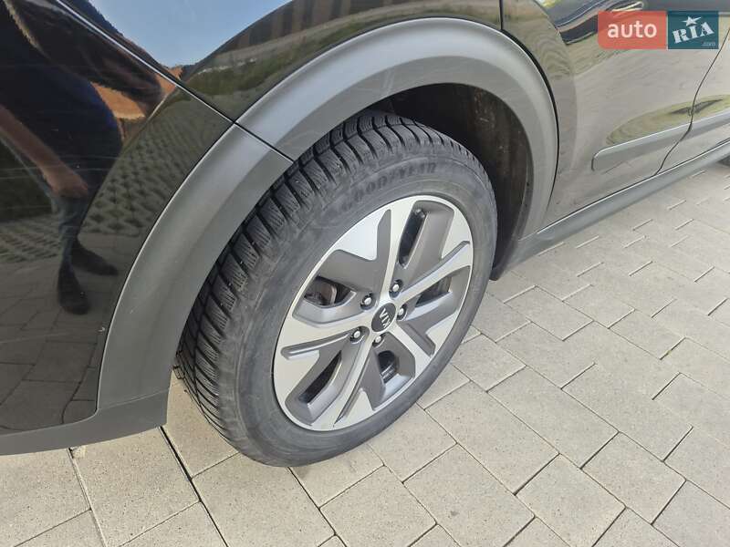 Позашляховик / Кросовер Kia Niro 2019 в Хмельницькому