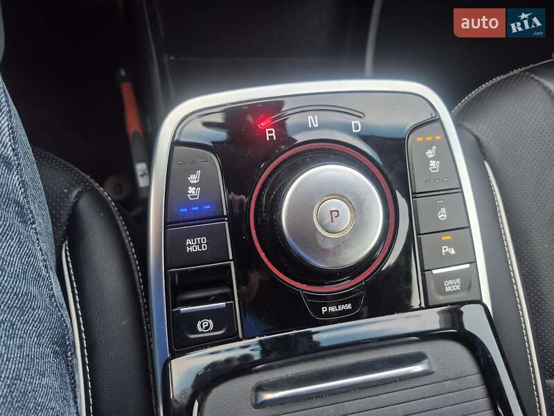 Позашляховик / Кросовер Kia Niro 2019 в Хмельницькому