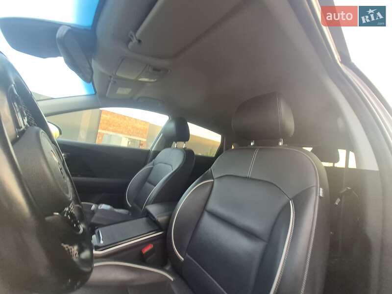 Позашляховик / Кросовер Kia Niro 2019 в Хмельницькому