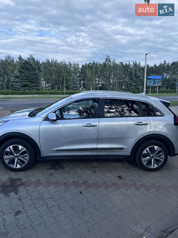 Внедорожник / Кроссовер Kia Niro 2021 в Луцке фото 2 Внедорожник / Кроссовер Kia Niro 2021 в Луцке