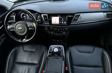 Позашляховик / Кросовер Kia Niro 2019 в 