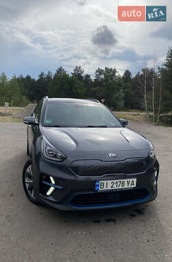 Позашляховик / Кросовер Kia Niro 2018 в Полтаві