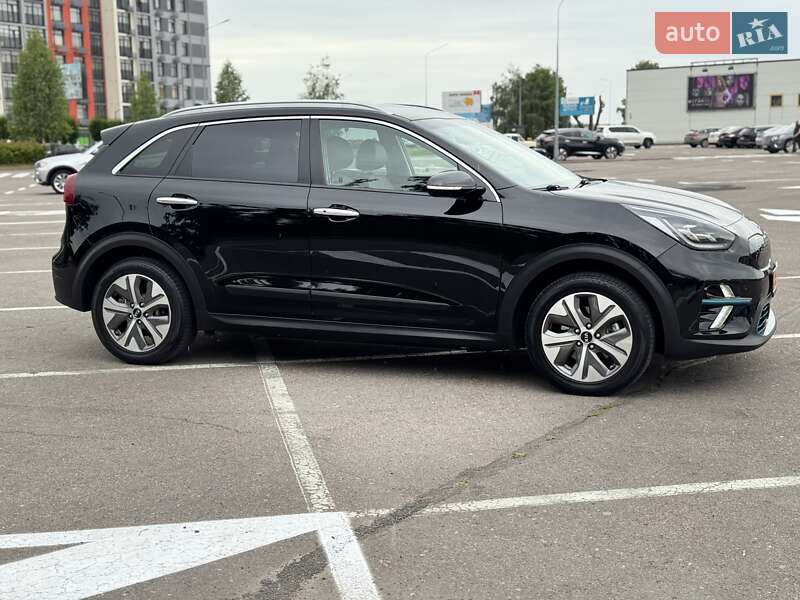 Внедорожник / Кроссовер Kia Niro 2019 в Киеве