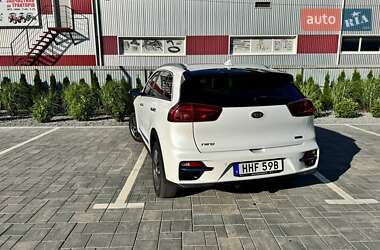 Позашляховик / Кросовер Kia Niro 2021 в 