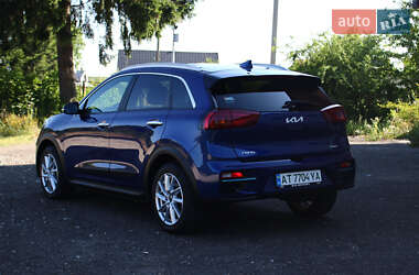 Позашляховик / Кросовер Kia Niro 2021 в 