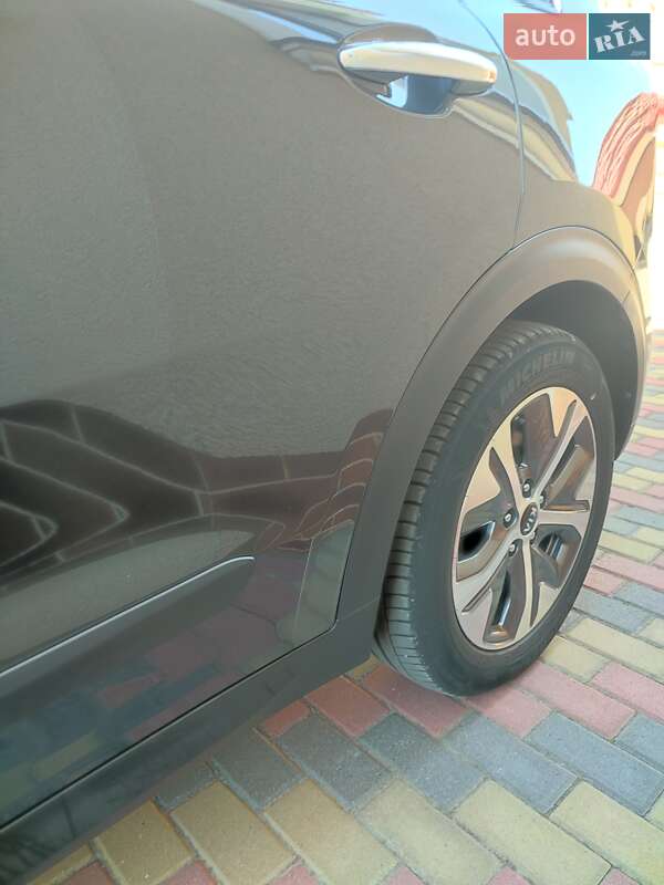 Внедорожник / Кроссовер Kia Niro 2020 в Ровно фото 8 Внедорожник / Кроссовер Kia Niro 2020 в Ровно