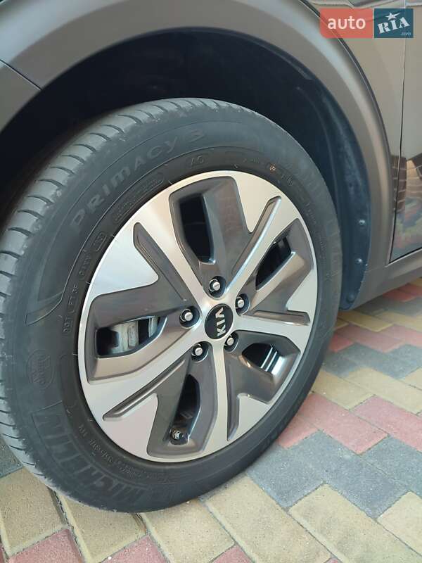 Внедорожник / Кроссовер Kia Niro 2020 в Ровно фото 21 Внедорожник / Кроссовер Kia Niro 2020 в Ровно