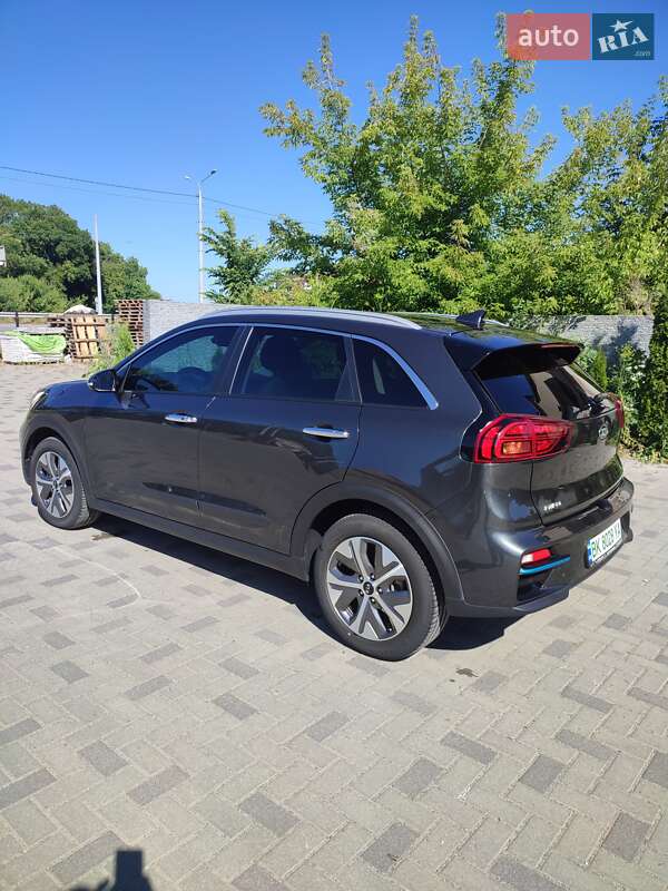 Внедорожник / Кроссовер Kia Niro 2020 в Ровно фото 62 Внедорожник / Кроссовер Kia Niro 2020 в Ровно