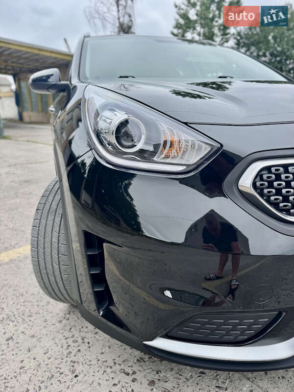 Внедорожник / Кроссовер Kia Niro 2018 в Киеве