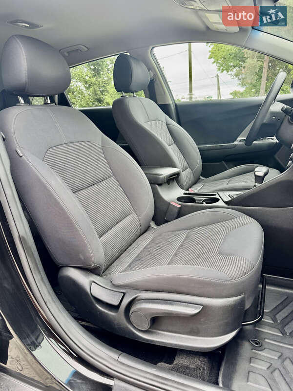 Внедорожник / Кроссовер Kia Niro 2018 в Киеве