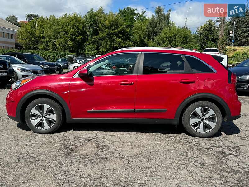 Внедорожник / Кроссовер Kia Niro 2017 в Виннице
