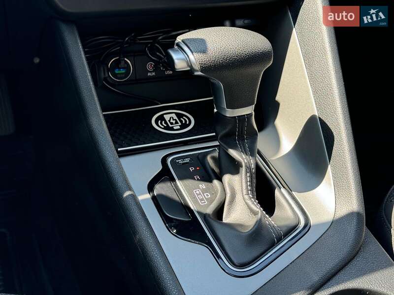 Внедорожник / Кроссовер Kia Niro 2017 в Виннице