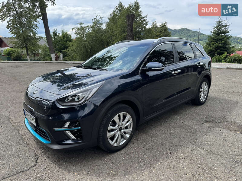 Внедорожник / Кроссовер Kia Niro 2020 в Черновцах