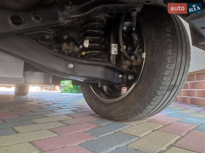 Внедорожник / Кроссовер Kia Niro 2020 в Ровно фото 4 Внедорожник / Кроссовер Kia Niro 2020 в Ровно