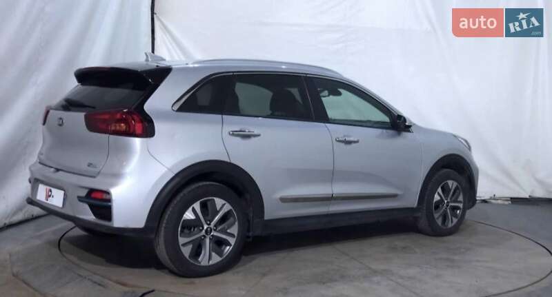 Внедорожник / Кроссовер Kia Niro 2021 в Днепре