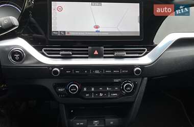 Позашляховик / Кросовер Kia Niro 2021 в 