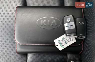 Позашляховик / Кросовер Kia Niro 2021 в 
