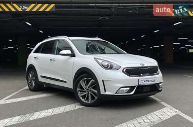 Внедорожник / Кроссовер Kia Niro 2017 в Киеве