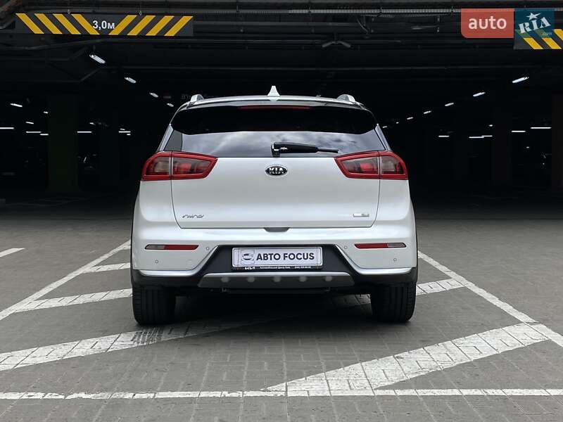 Позашляховик / Кросовер Kia Niro 2017 в Києві