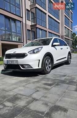 Внедорожник / Кроссовер Kia Niro 2017 в 