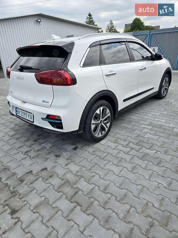 Позашляховик / Кросовер Kia Niro 2022 в Тернополі