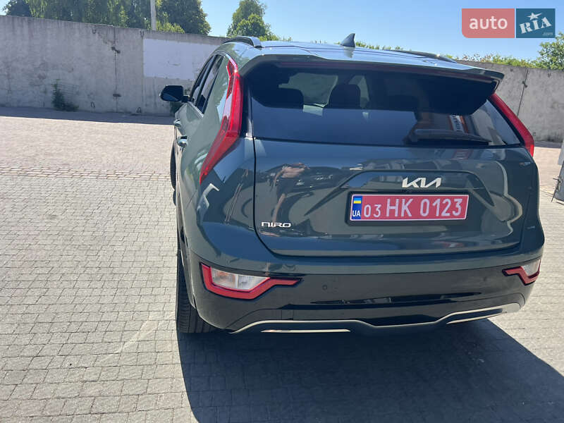 Позашляховик / Кросовер Kia Niro 2023 в Львові