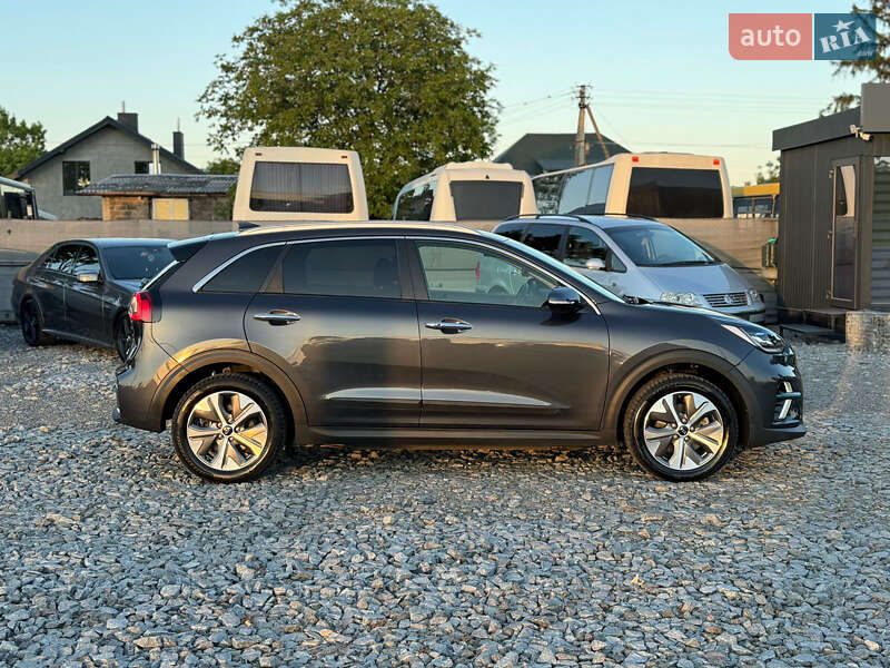 Внедорожник / Кроссовер Kia Niro 2019 в Нетешине