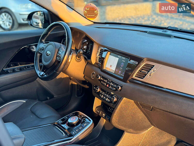 Внедорожник / Кроссовер Kia Niro 2019 в Нетешине