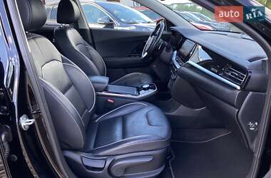 Внедорожник / Кроссовер Kia Niro 2021 в 
