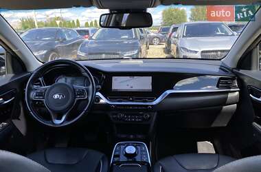 Внедорожник / Кроссовер Kia Niro 2021 в 