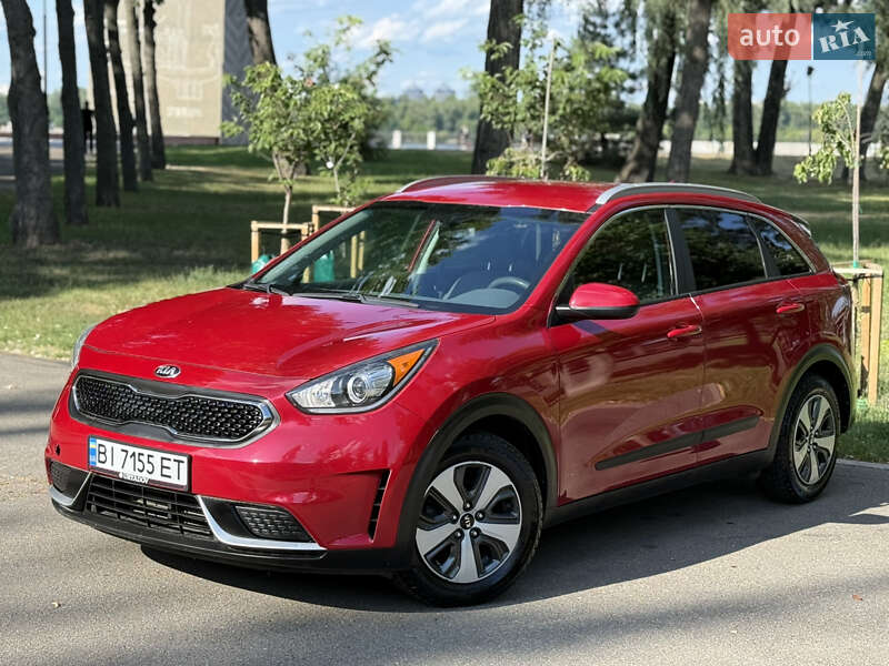 Внедорожник / Кроссовер Kia Niro 2017 в Киеве