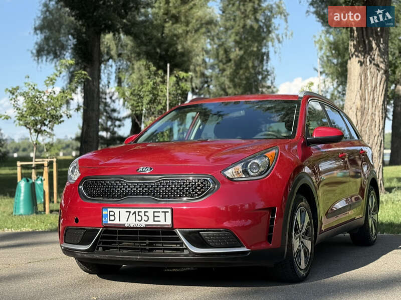 Внедорожник / Кроссовер Kia Niro 2017 в Киеве