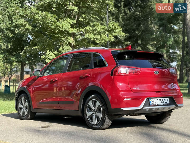 Внедорожник / Кроссовер Kia Niro 2017 в Киеве