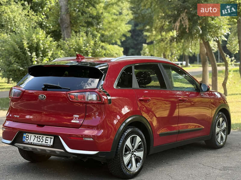 Внедорожник / Кроссовер Kia Niro 2017 в Киеве