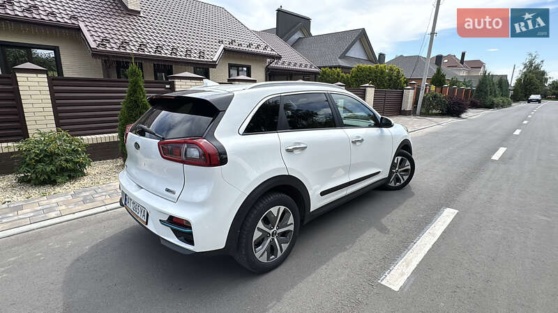 Внедорожник / Кроссовер Kia Niro 2018 в Полтаве фото 11 Внедорожник / Кроссовер Kia Niro 2018 в Полтаве