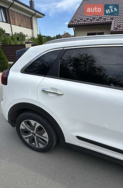 Позашляховик / Кросовер Kia Niro 2018 в Полтаві