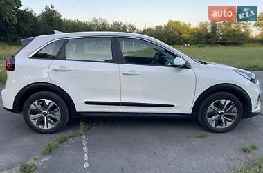 Внедорожник / Кроссовер Kia Niro 2021 в 