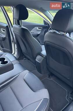 Внедорожник / Кроссовер Kia Niro 2021 в 