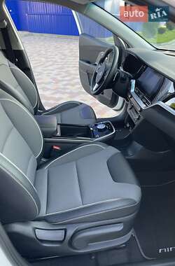 Внедорожник / Кроссовер Kia Niro 2021 в 