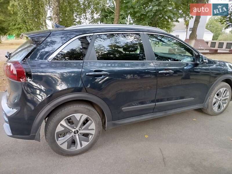 Позашляховик / Кросовер Kia Niro 2021 в Шполі