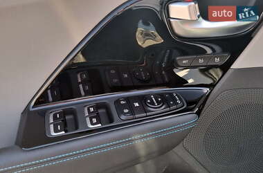 Внедорожник / Кроссовер Kia Niro 2021 в Львове