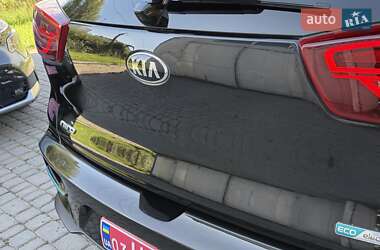 Внедорожник / Кроссовер Kia Niro 2020 в 