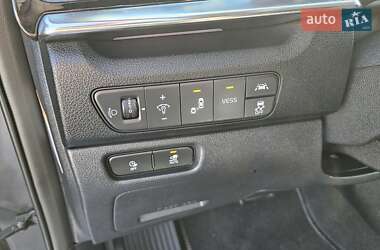 Внедорожник / Кроссовер Kia Niro 2020 в 