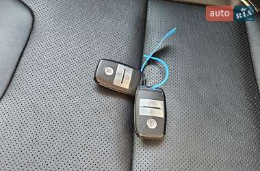 Внедорожник / Кроссовер Kia Niro 2020 в 