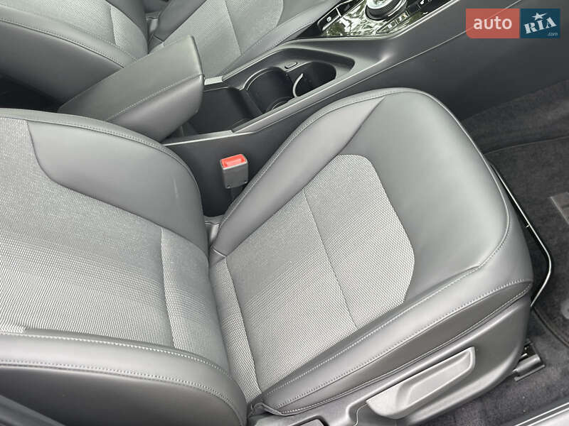 Позашляховик / Кросовер Kia Niro 2023 в Переяславі